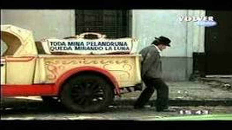Minguito con la Santa Milonguita. Juan ahora homenajeó a Juan Carlos Altavista con su Ford T.