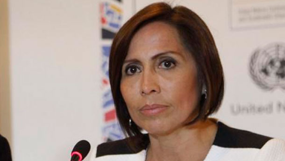 Se dio a la fuga una exministra ecuatoriana refugiada en la embajada de Argentina
