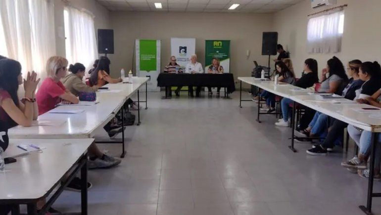 El programa Más Futuro hace su presentación en Cipolletti