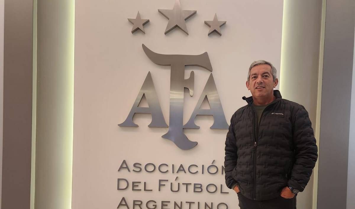 Bastías estuvo en la AFA. La importancia de tener presencia en la casa madre del fútbol.
