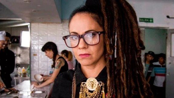 Escándalo con Miss Bolivia: corista denunció que la dejó sin trabajo