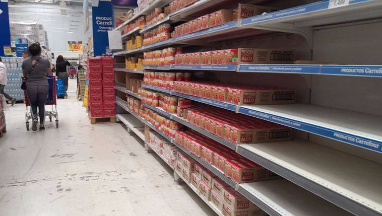 Comercios cerrados o con poca mercadería