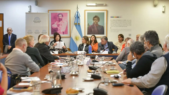 la ministra de trabajo considero que la reduccion de la jornada laboral debera ser escalonada