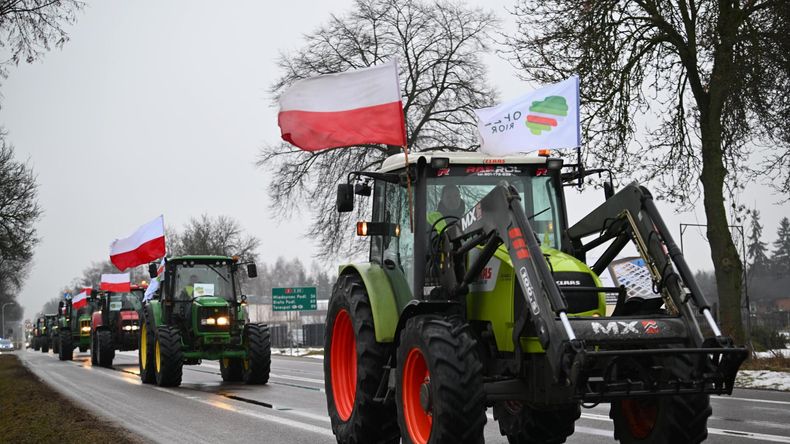 Agricultores polacos se manifestaron esta semana en las rutas limítrofes a Ucrania.