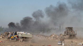 por un incendio en el basural, la ciudad quedo tapada de humo