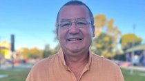 Julio Araneda, el taxista que llegará al Concejo Deliberante para ocupar la banca que dejó Héctor Sepúlveda. Julio Araneda, el taxista que llegará al Concejo Deliberante para ocupar la banca que dejó Héctor Sepúlveda.