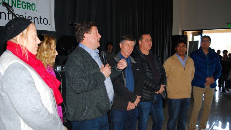 Weretilneck encabezó el acto de campaña de JSRN en Cipolletti.