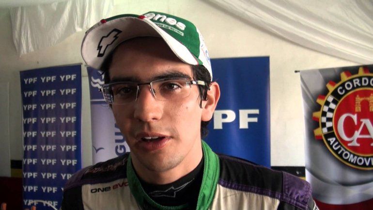 Camilo Echevarría largó último y arribó cuarto en su serie del TC