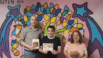 Los escritores Matías Stiep y Santiago Ocampos están preparando La Gira por los Barrios que protagonizarán en 2026, dando continuidad a una iniciativa cultural abierta a los jóvenes y a todos los vecinos. Los escritores Matías Stiep y Santiago Ocampos están preparando La Gira por los Barrios que protagonizarán en 2026, dando continuidad a una iniciativa cultural abierta a los jóvenes y a todos los vecinos.