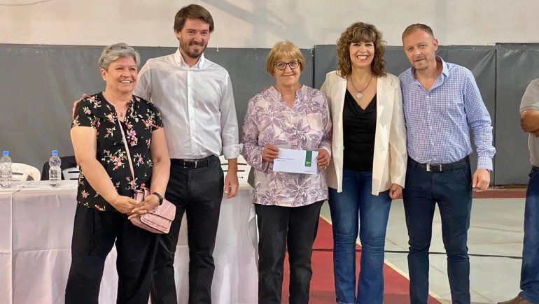 Cinco Saltos festejó sus 108 años con aportes y la llegada de Suelo Urbano