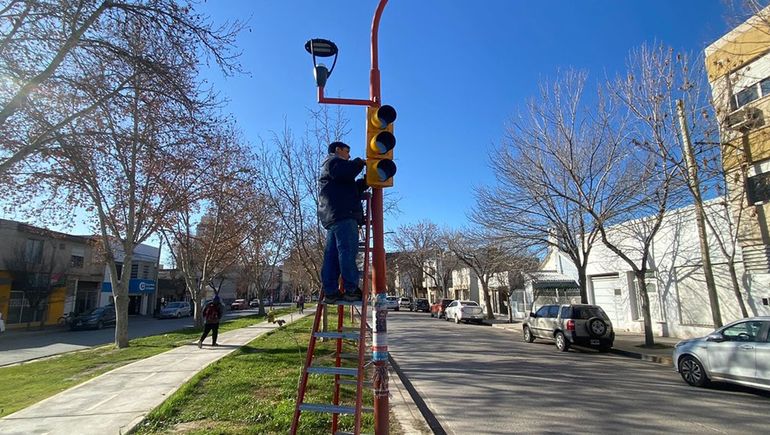Hay un nuevo semáforo en la ciudad: en dónde fue instalado