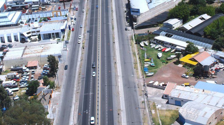 Planean habilitar un Metrobús rápido entre Cipolletti y Plottier 