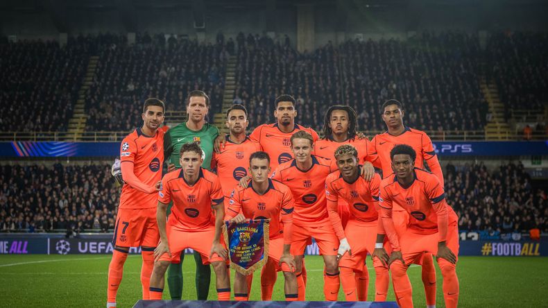 La polémica decisión arbitral en el partido de Barcelona por Champions. | LMCipolletti.com La polémica decisión arbitral en el partido de Barcelona por Champions.