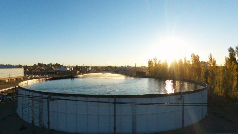 El tanque tiene capacidad para unos 5