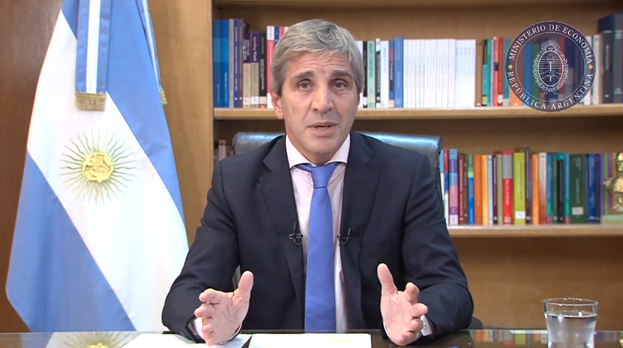 El plan de ajuste de Milei: el dólar a $800 y otras 9 medidas anunciadas por Luis Caputo