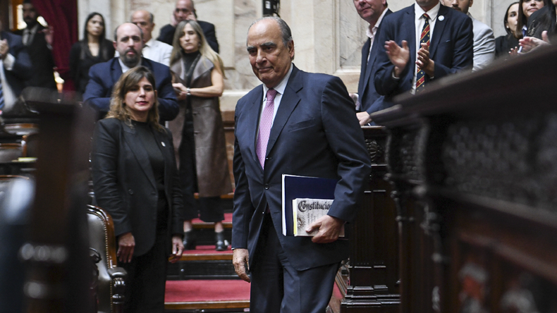 Guillermo Francos desligó a Javier Milei y su hermana Karina del escándalo de la criptomoneda $Libra