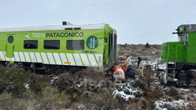 Descarriló el Tren Patagónico cerca de Bariloche por la rotura de un riel