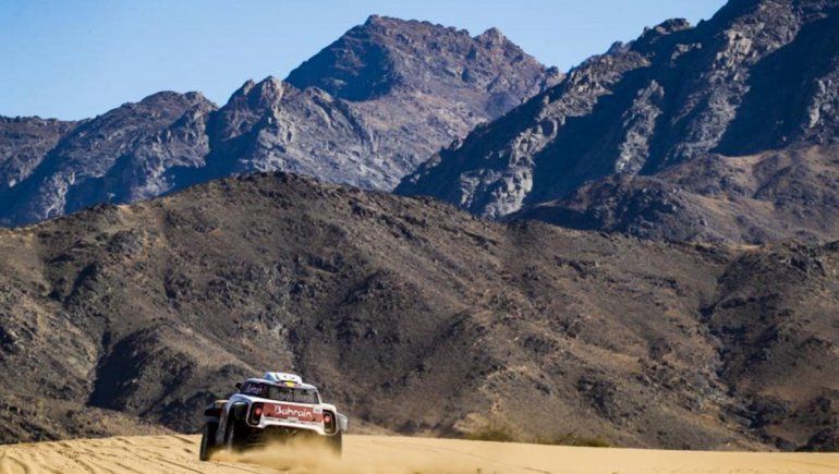 Price y Zala se destacaron en el arranque del Dakar 2020