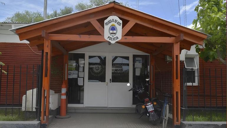 Un conflicto judicial estall&oacute; en Catriel cuando un hombre reclam&oacute; un auto elevador que hab&iacute;a prestado.&nbsp;