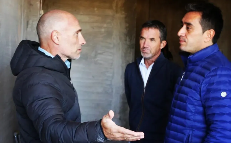 Echarren -a la izquierda- tiene en claro que deberá lidiar con la más complicada...