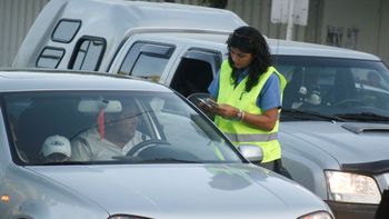 inspectores municipales recibieron indumentaria equivocada