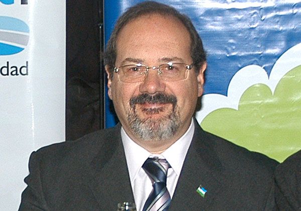El ministro de Salud dijo que los hospitales están bien preparados para la gripe A