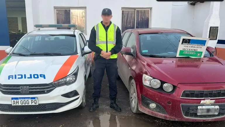 Los vehículos fueron identificados gracias al sistema de lectura de patente que monitorea en tiempo real y activa las alertas. Los vehículos fueron identificados gracias al sistema de lectura de patente que monitorea en tiempo real y activa las alertas.