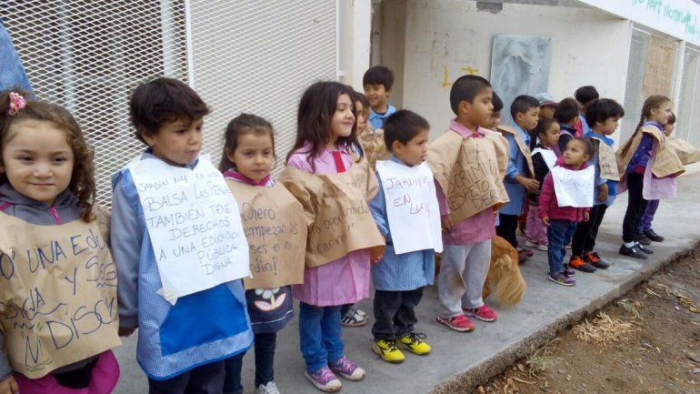 Los nenes del jardín de Las Perlas arrancan las clases el viernes