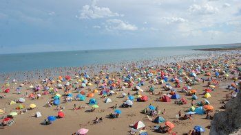 calor y marea baja en el mejor dia de playa