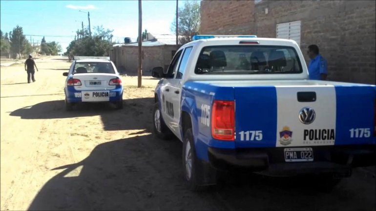 Rodeado por la Policía, un delincuente se roció con nafta y amenazó con prenderse fuego