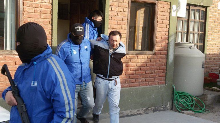 Héctor Rulo Sánchez se dio a la fuga el día en que su padre apareció muerto. Fue atrapado al mes en Centenario.