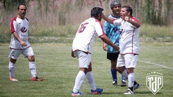 ¿don pedro debe volver?: un debate a pura pasion ¿don pedro debe volver?: un debate a pura pasion