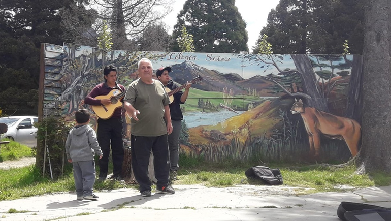 El Cabezón en una de sus actuaciones en Colonia Suiza.