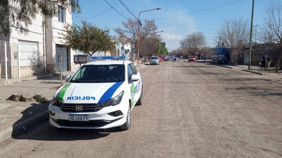 Qué pasó que la policía cortó la calle y hubo tensión en Cipolletti