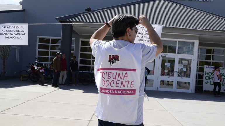 Los docentes rionegrinos adhirieron al paro nacional convocado por CTERA.