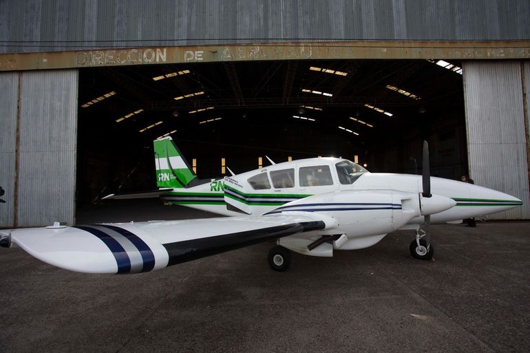 El avión Piper Azteca que salió a la venta junto al Cessna Citation V Ultra. 