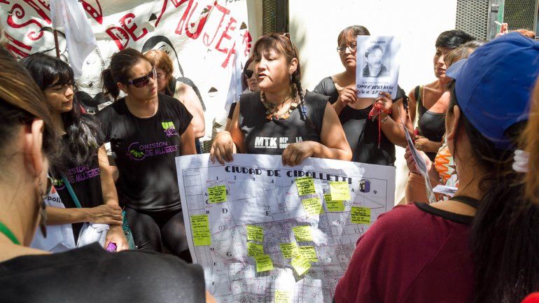 Calderón sumó otra denuncia y prometió digitalizar el mapa.