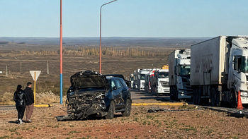 Un violento accidente de tránsito se registró en la Ruta Nacional 151 al ingreso de Catriel. (Foto: gentileza Mibri)