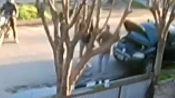 Video: motochorros le gatillaron en la cabeza pero la bala no salió