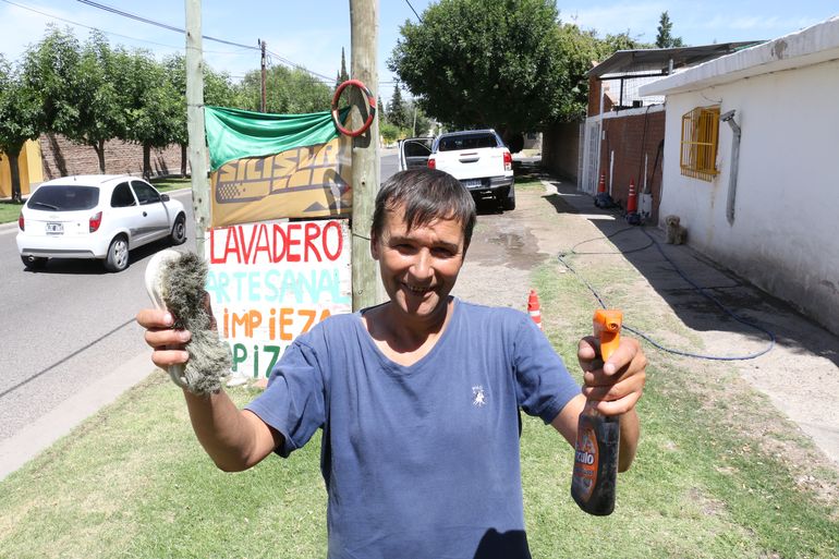 Robaba, era adicto a las drogas, se recuperó y ahora tiene un lavadero