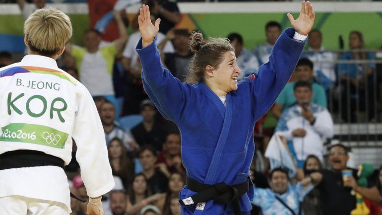 Histórico: la Peque Pareto se hizo gigante y ganó la primera medalla de oro argentina