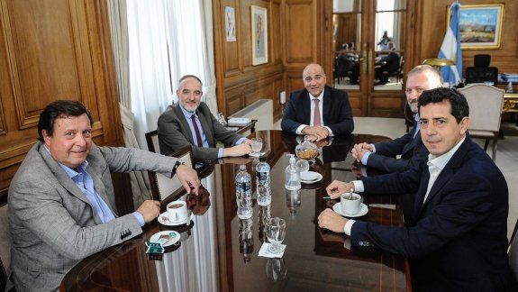 Anunciaron fondos por $320 millones para Río Negro