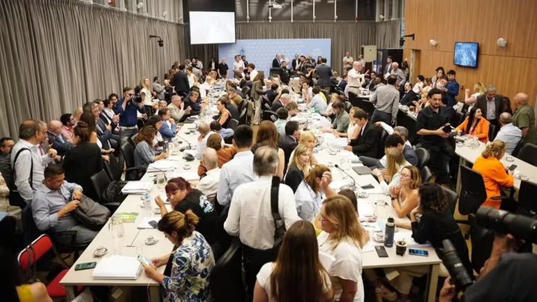 Cada vez queda menos tiempo para que el Gobierno busque la aprobación de la Ley Ómnibus impulsada por Javier Milei.