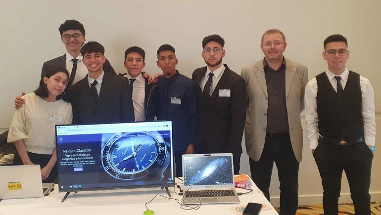Un orgullo: estudiantes cipoleños del CET 30 expusieron su trabajo en programación