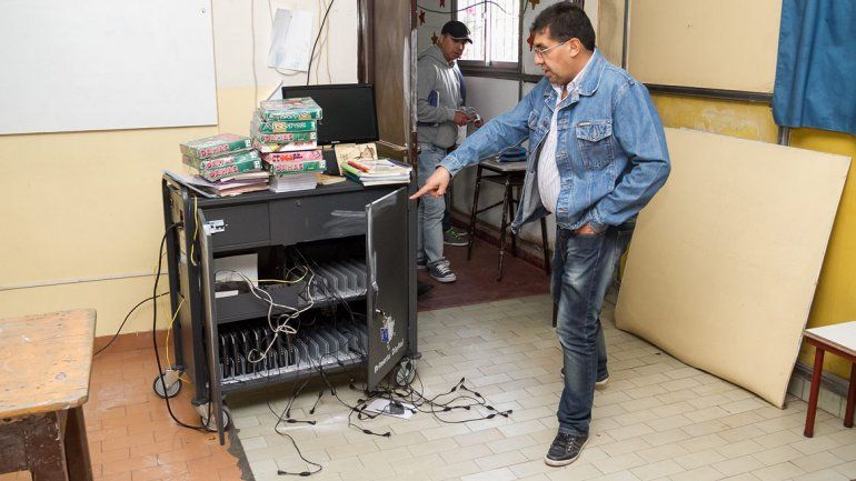 Lamentable: se robaron el aula virtual completa de la Escuela Primaria 53