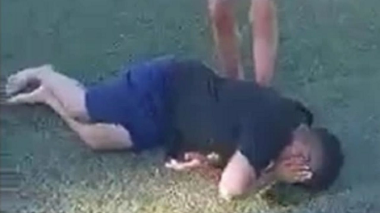 Video: la brutal y sangrienta pelea entre dos nenes de Añelo