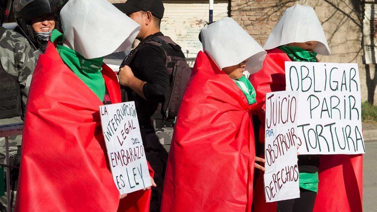 Las mejores fotos afuera del juicio contra el ginecólogo Rodríguez Lastra