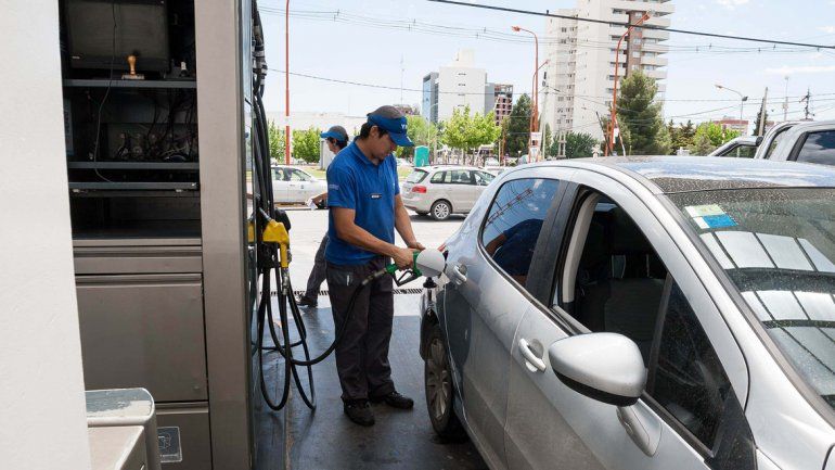 El intendente de Neuquén puso en duda la implementación de la tasa vial. Cipolletti había replicado esa ordenanza.