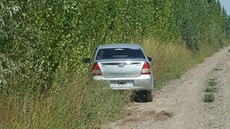 El auto robado a una pareja de jubilados de Cipolletti apareció en Roca .