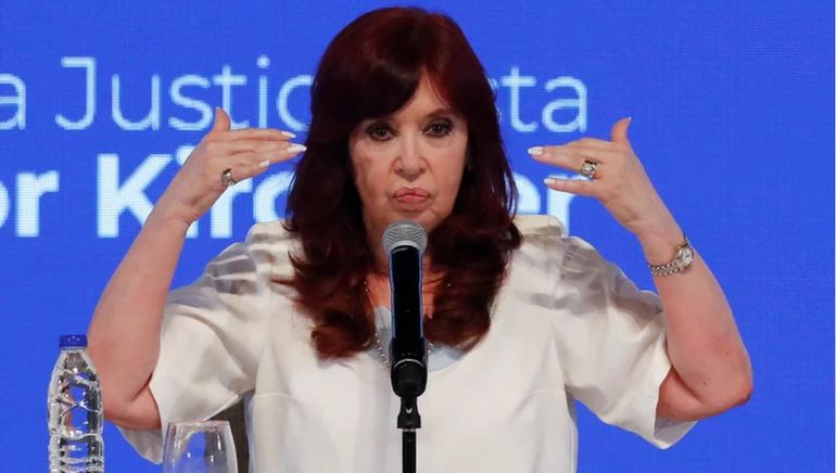 Sobreseyeron a CFK en la causa de la ruta del dinero K